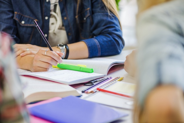 Misiones implementará un programa de formación educativa para personas trans