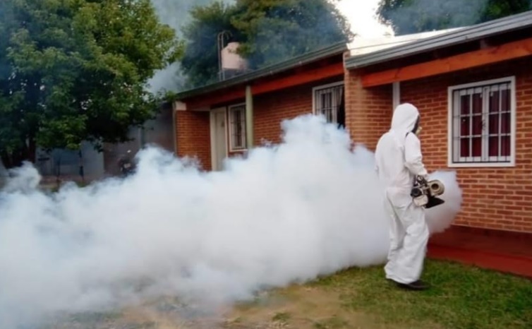 Continúan los operativos para combatir el dengue en barrios posadeños