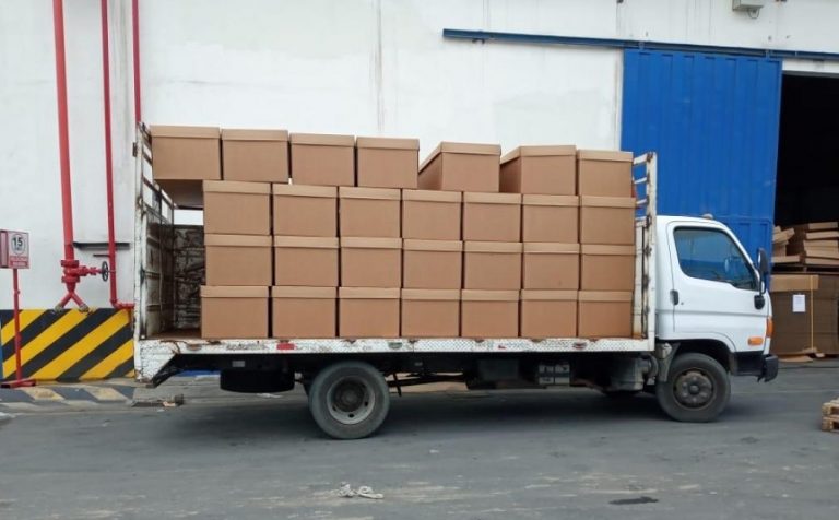 Coronavirus en Ecuador: utilizarán ataúdes de cartón para sacar a los muertos de las calles