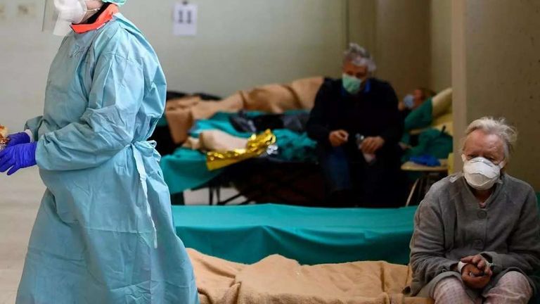 Bélgica: piden que no se hospitalicen a los ancianos más débiles y se los deje morir