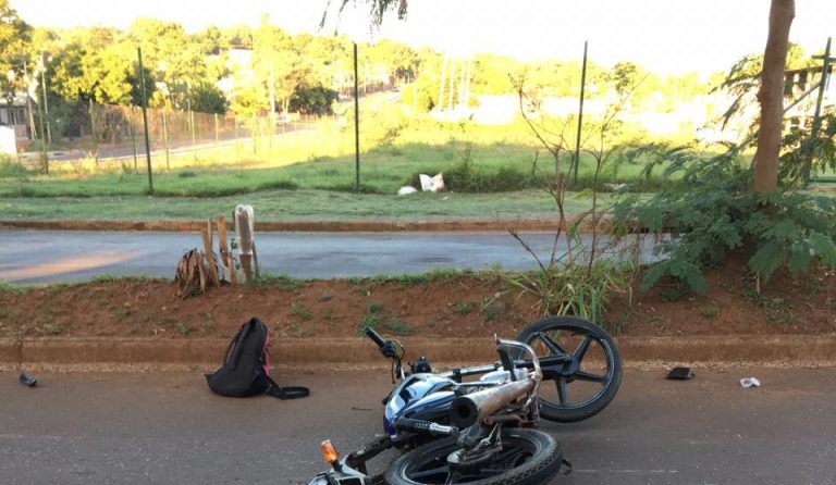 Motociclista falleció tras chocar con un auto en avenida Jauretche de Posadas