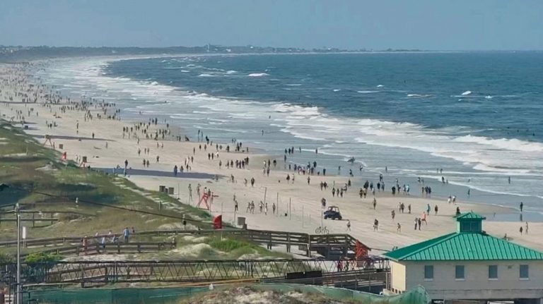 Polémica en Estados Unidos: reabrieron playas en Florida pese a la cuarentena
