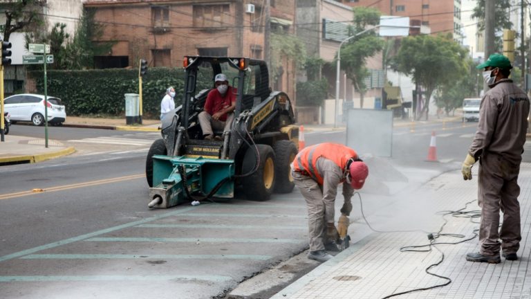 Avanza la construcción de dársenas en calle Junín de Posadas