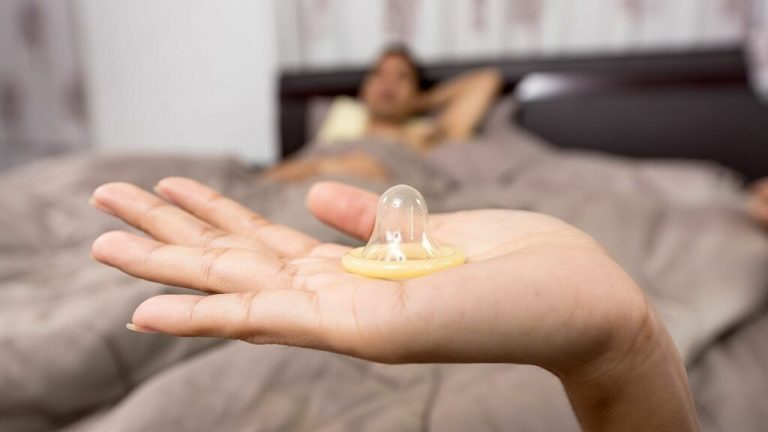 El Gobierno brinda consejos para tener "sexo seguro en tiempo de Coronavirus"
