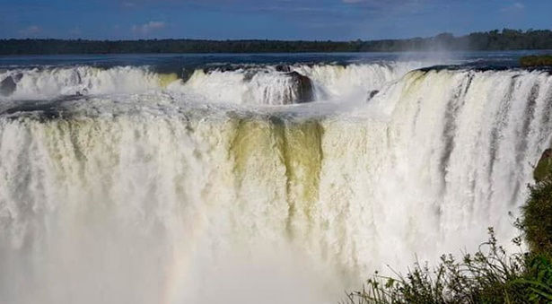 Buena noticia: vuelve aumentar el caudal de agua de las Cataratas del Iguazú