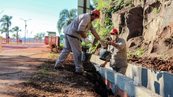 Posadas: avanzan las obras de desagües en Cerro Pelón