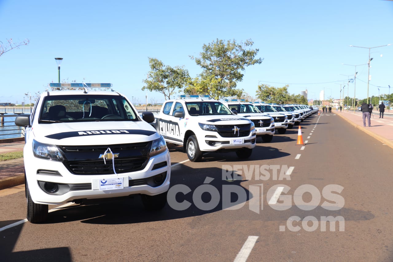 Posadas: entregaron nuevas unidades móviles a la Policía de la provincia