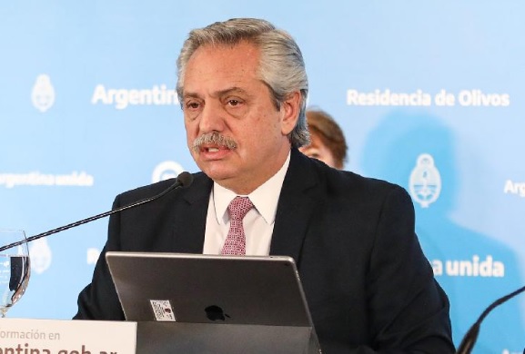 Alberto Fernández: 