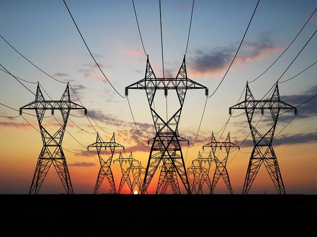 La demanda de electricidad se derrumbó 11,5% en abril, la mayor caída en 20 años