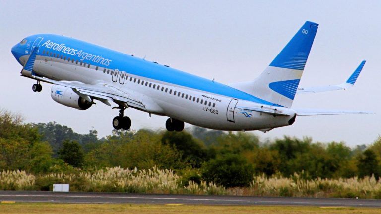 Varados en otros países: Cancillería anunció 17 vuelos para traer a más de 4 mil argentinos