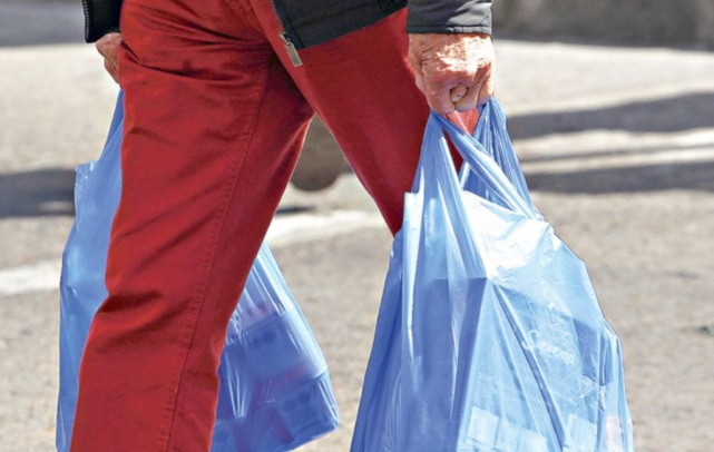 Misiones prohíbe el uso de bolsas plásticas
