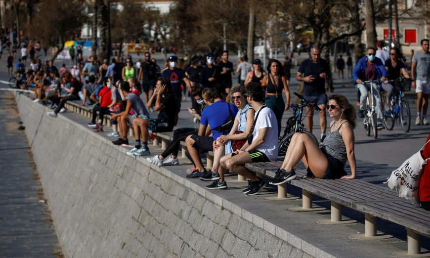 Para la OMS, "el riesgo de volver al confinamiento es muy real" si se relajan medidas
