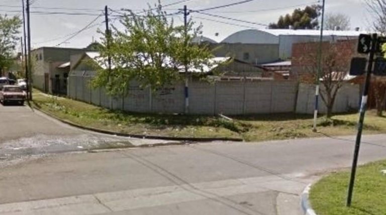 La Plata: sorprendió a su hijo adolescente cuando intentaba violar a su hermana de cuatro años