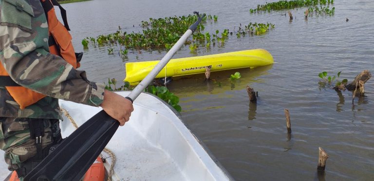 Posadas: Prefectura halló 47 kilos de marihuana en un kayak en la orilla del Paraná