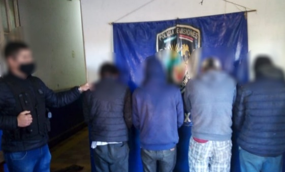 Cinco detenidos acusados de robo en una vivienda en Candelaria