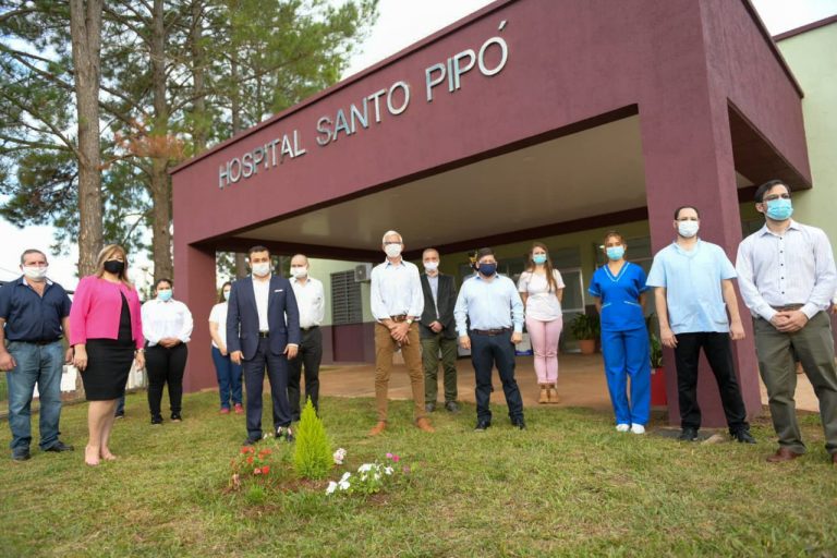 Salud: el Gobernador puso en funcionamiento el nuevo hospital de Santo Pipó