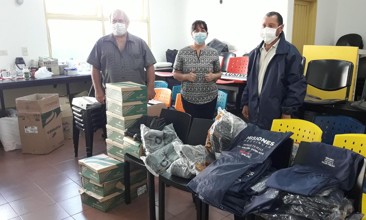 Entrega de indumentaria a servicios de emergencias de la red pública de salud de Misiones