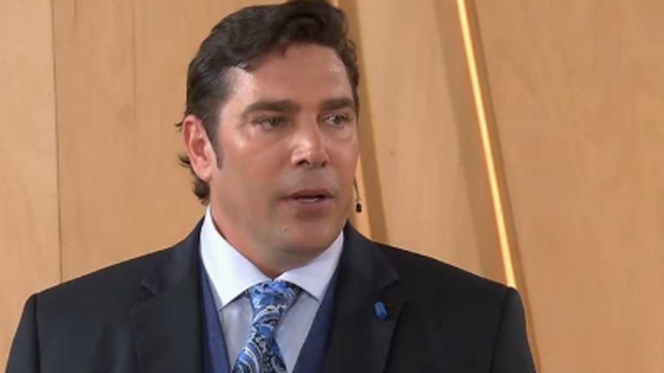 Matías Alé: “Un médico debería ganar más que Dybala»