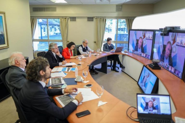 La reunión de Alberto Fernández con gobernadores: "Es falso que se superó la pandemia"