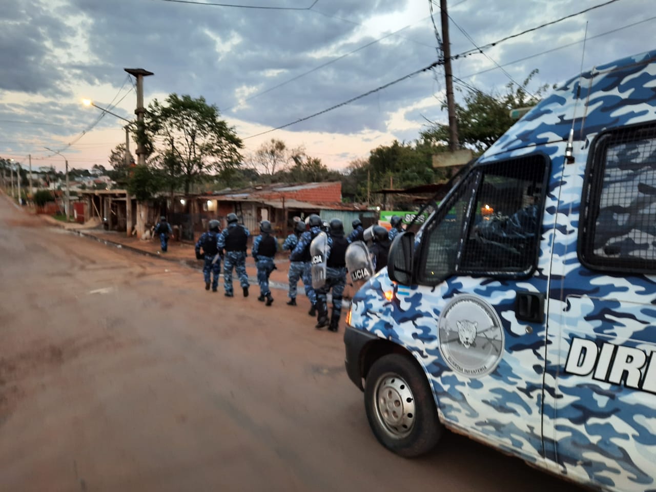 Ocho detenidos por atemorizar a vecinos del barrio Los Lapachitos de Posadas