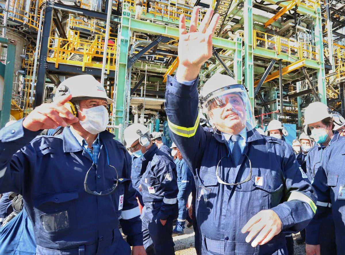 Inauguraron la primera planta refinadora de diésel premium del país