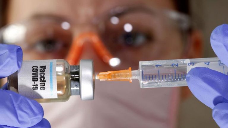 Covid-19: la OMS advirtió que la vacuna no saldrá antes del 2021