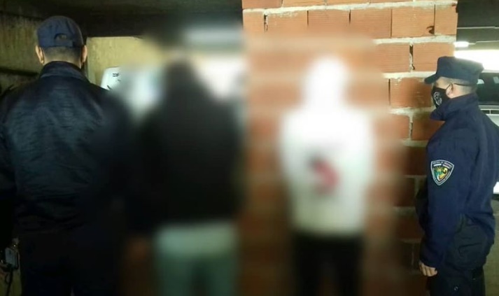 Posadas: los detuvieron por robar objetos de una vivienda y agredir a un hombre