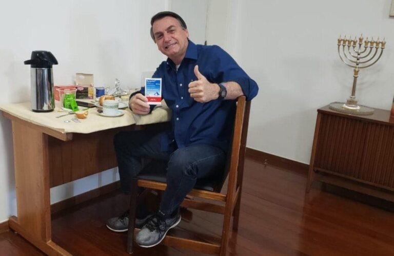 Jair Bolsonaro anunció que dio negativo en coronavirus