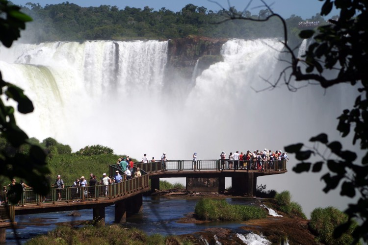 Cataratas del lado brasilero vuelve a cerrar ante el aumento de casos de coronavirus