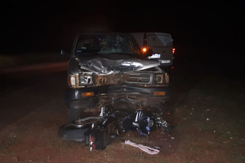 Joven motociclista falleció tras chocar contra una camioneta sobre la Ruta Provincial Nº13