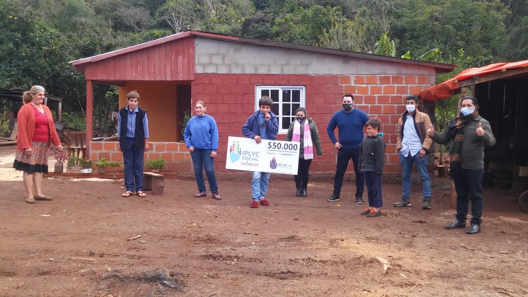 Entregaron en Picada Propaganda el premio de Iplyc Inclusivo