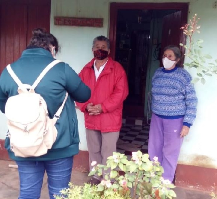 Mayores de 60 años del barrio Miguel Lanús recibieron la vacuna antigripal