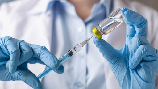Covid-19: casi 3 mil argentinos recibieron y "toleraron" la vacuna de Pfizer y BioNTech