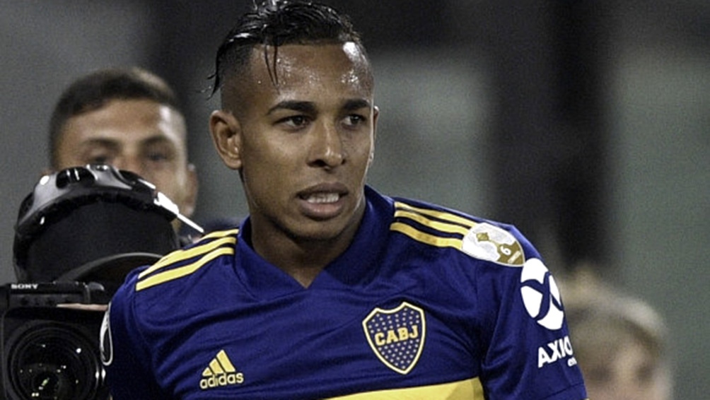 La Justicia autorizó a viajar al exterior a Villa para jugar la Libertadores