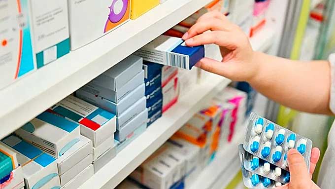 Consumo de medicamentos cayó hasta 20% interanual en julio