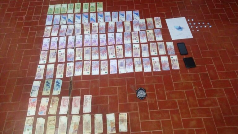 Capturaron a presunto "dealer" con 12 envoltorios de cocaína en Jardín América