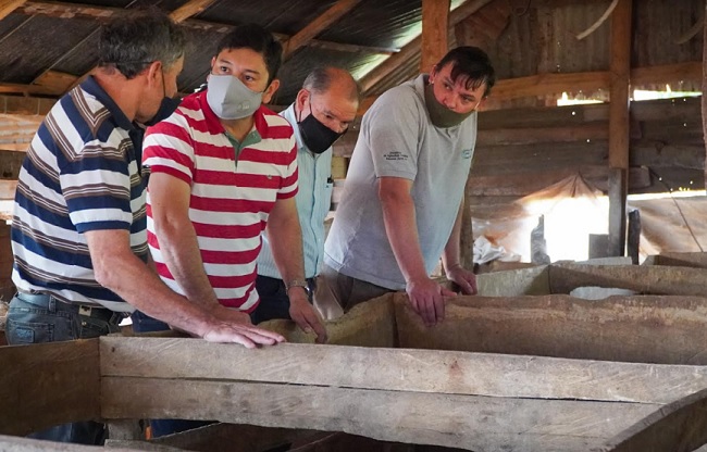 Autoridades del IFAI y funcionarios municipales recorrieron la Cuenca Porcina de Bonpland