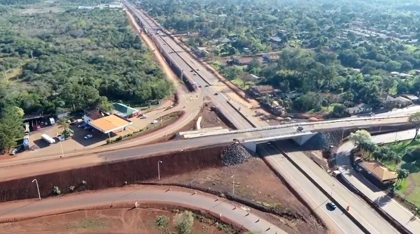 Fernández anunció obras para Misiones: más rotondas y travesías urbanas sobre la ruta nacional 12