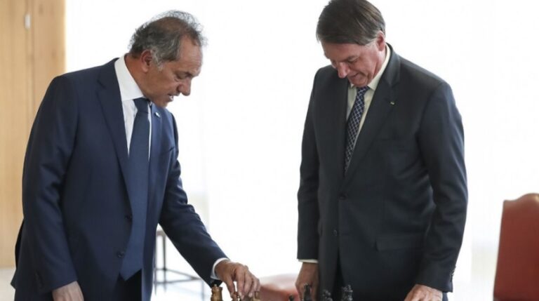 Bolsonaro aseguró que quiere “lo mejor para Argentina” y se mostró dispuesto a reunirse con Fernández