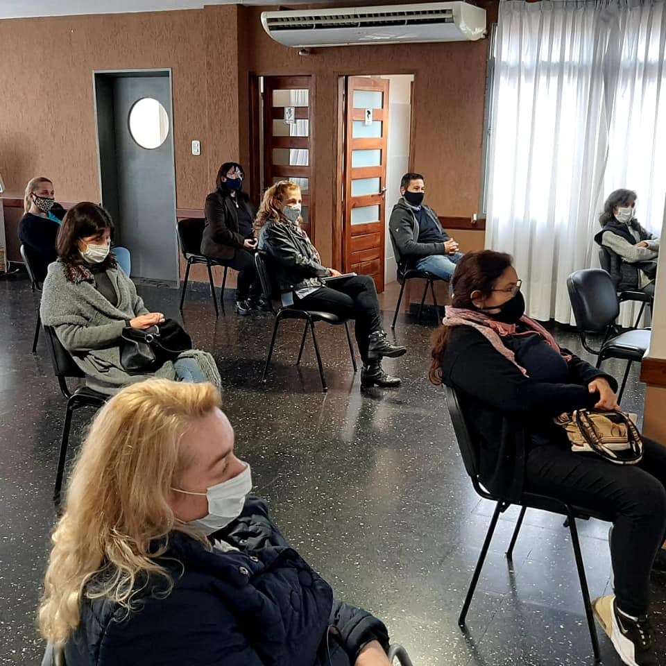 “Hablemos de Adicciones”: se realizó el primer conversatorio con el Colegio de Farmacéuticos 1 2 - Conversatorio Colegio de Farmaceuticos - 1