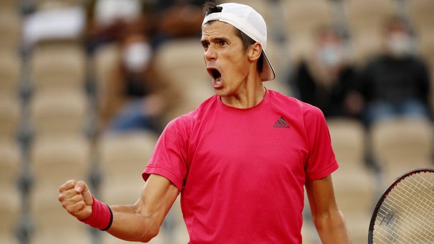 ¡Batacazo en Roland Garros!:  el argentino Federico Coria venció a Paire y avanzó a tercera ronda