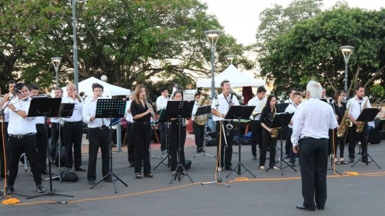Black Friday en Posadas: ofrecen diversas actividades culturales para los vecinos