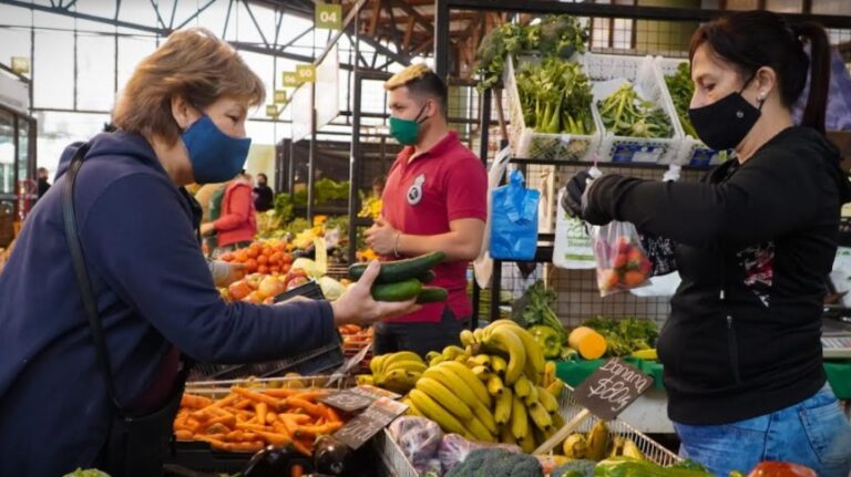 Carnes, frutas, verduras, artesanías: las ofertas del Mercado Concentrador de Posadas hasta el este sábado