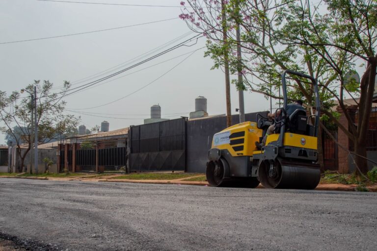 Posadas: intensifican las obras de pavimentación en el barrio Sol de Misiones