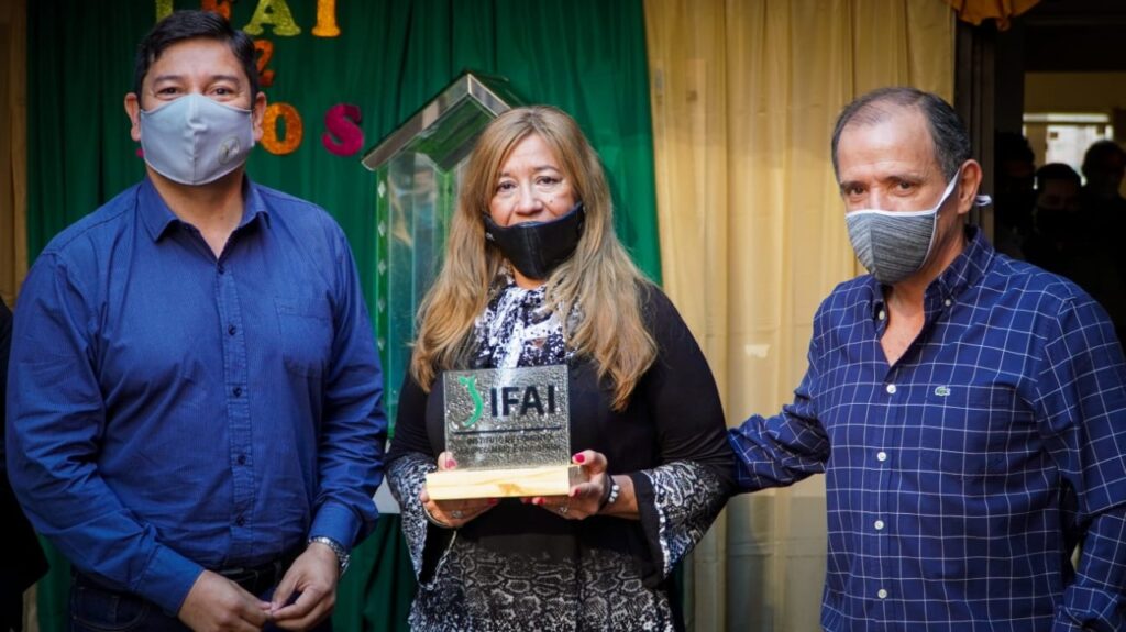 El IFAI celebró su 32° aniversario y distinguió al personal con más de 25 años de servicio