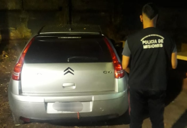 Posadas: arrestaron a un joven involucrado en al menos ocho robos 1 2 - Automovil 2 - 1