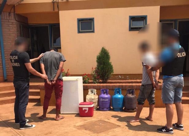 San Pedro: recuperaron garrafas robadas y arrestaron a dos jóvenes