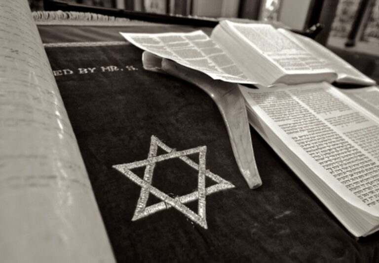 La Provincia adoptó la definición de antisemitismo de la Alianza Internacional para el Recuerdo del Holocausto