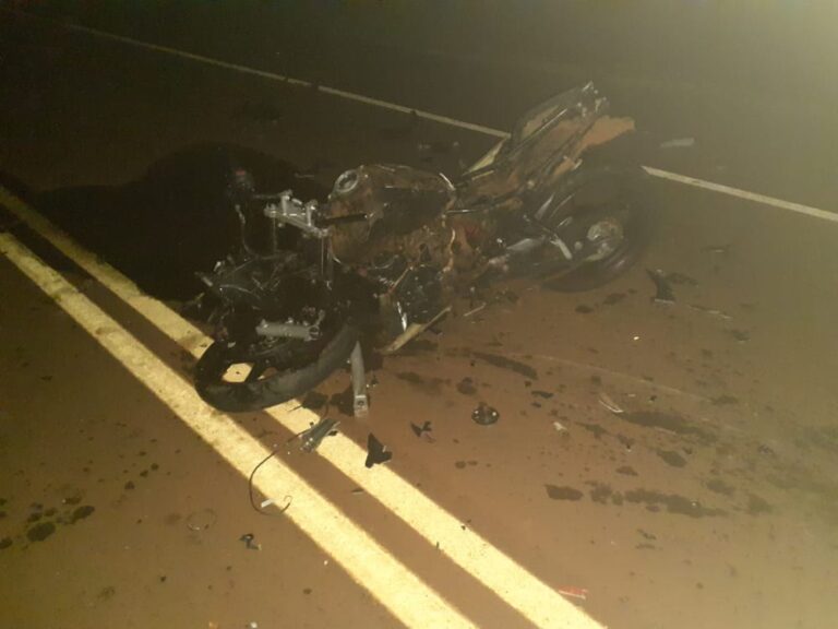 Pozo Azul: motociclista falleció tras colisionar con la parte trasera de un tractor