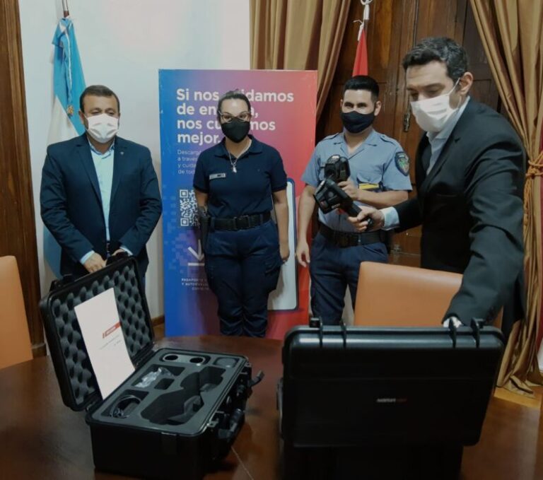 Entregaron cámaras termográficas a la Policía de Misiones destinadas a distintos Municipios